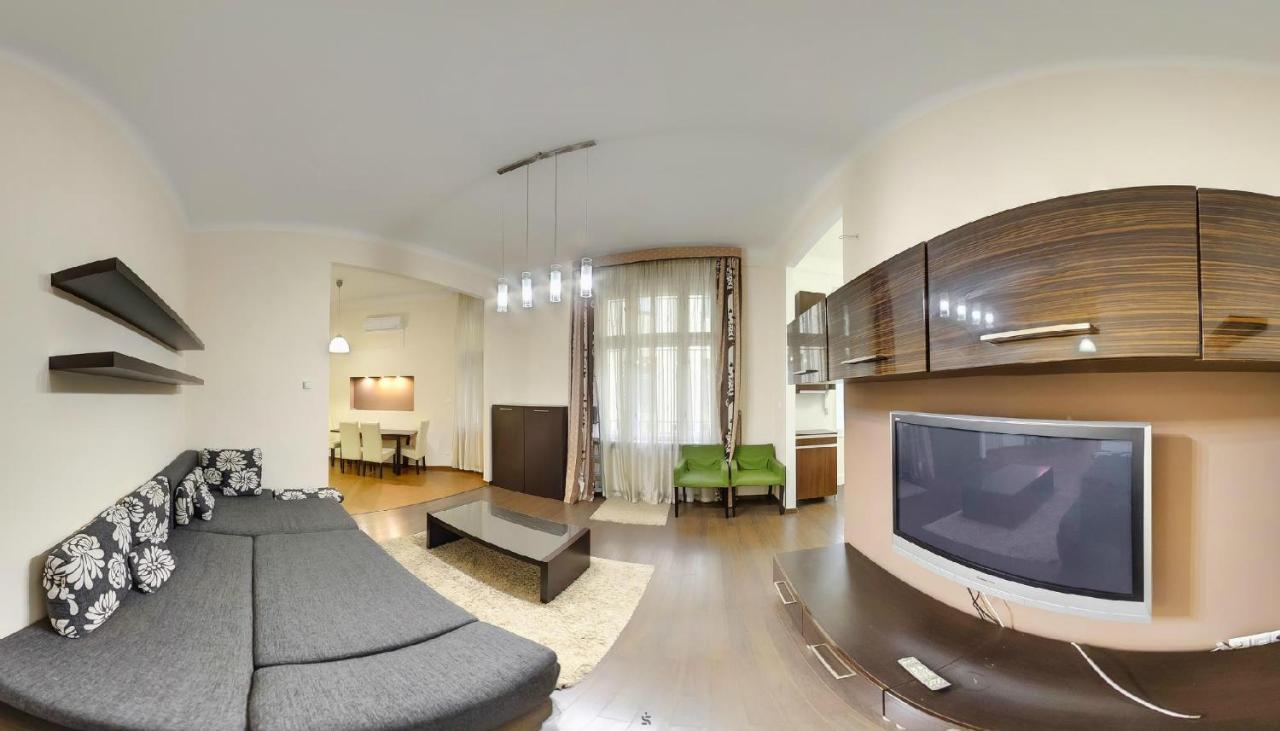 Corvina Apartment Budapest With Free Private Parking Esterno foto