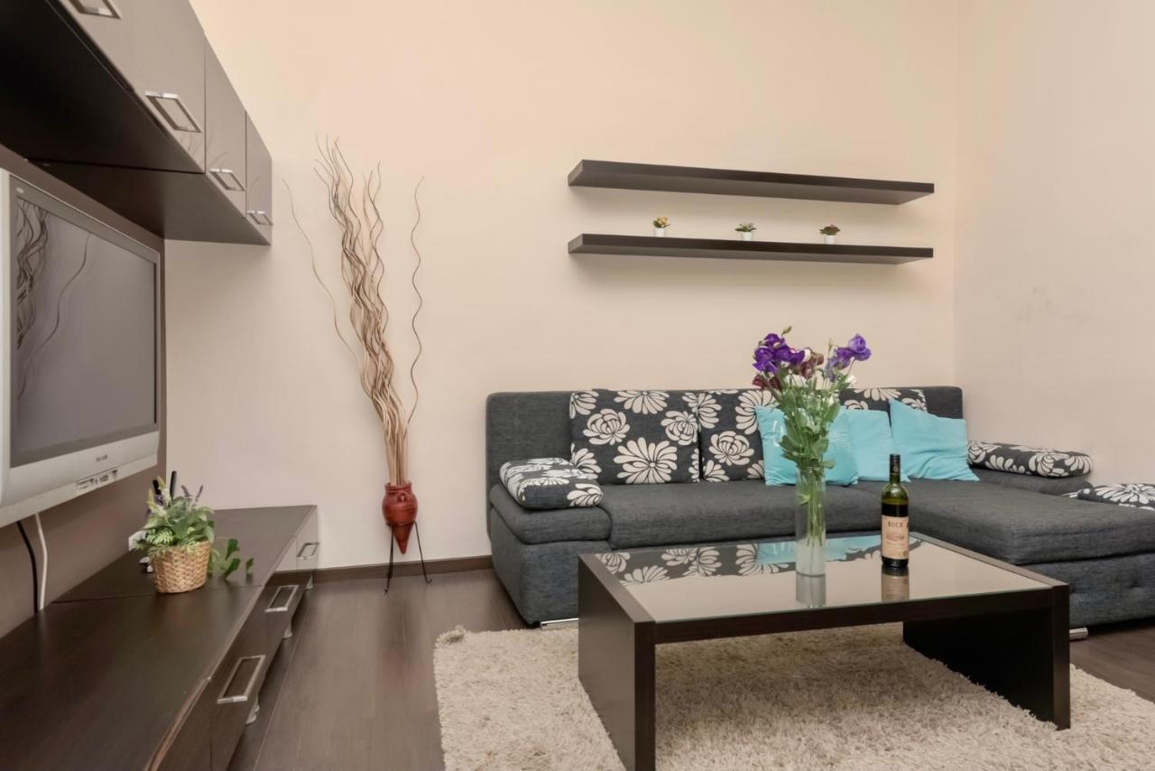 Corvina Apartment Budapest With Free Private Parking Esterno foto