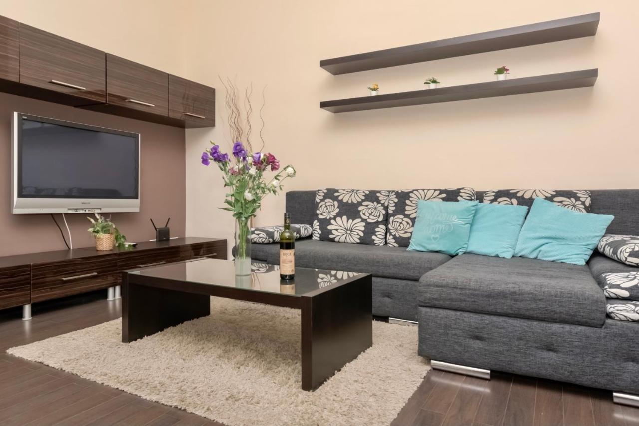 Corvina Apartment Budapest With Free Private Parking Esterno foto